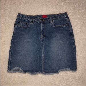 Mossimo Jeans Denim skirt stretchy comfy Size 7 Y2K 90’s